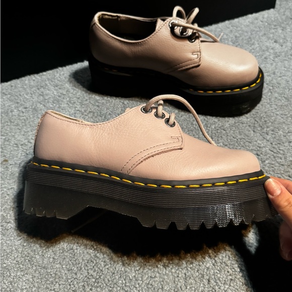 Dr. Martens - Picture 3 of 4